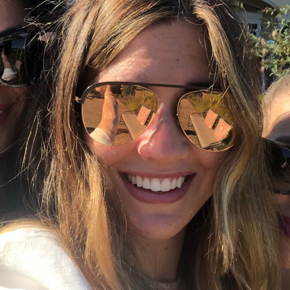 Meet your Posher, Amelya